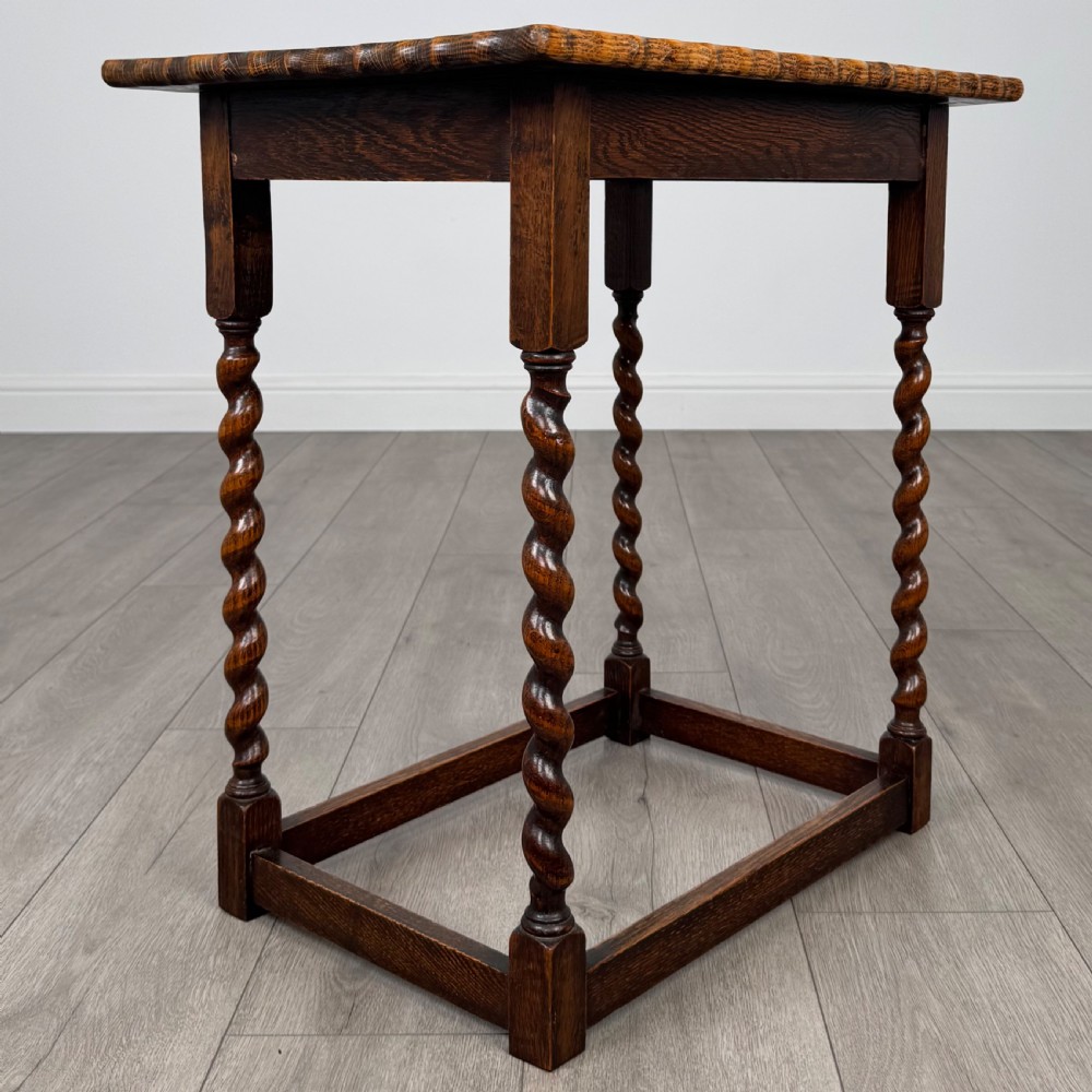  Antique 20th Century Good Quality Side Table In Oak View IV