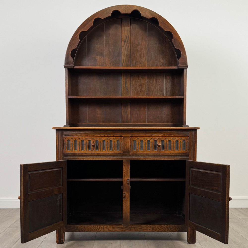  Antique 20th Century Good Quality Dresser In Oak  View II
