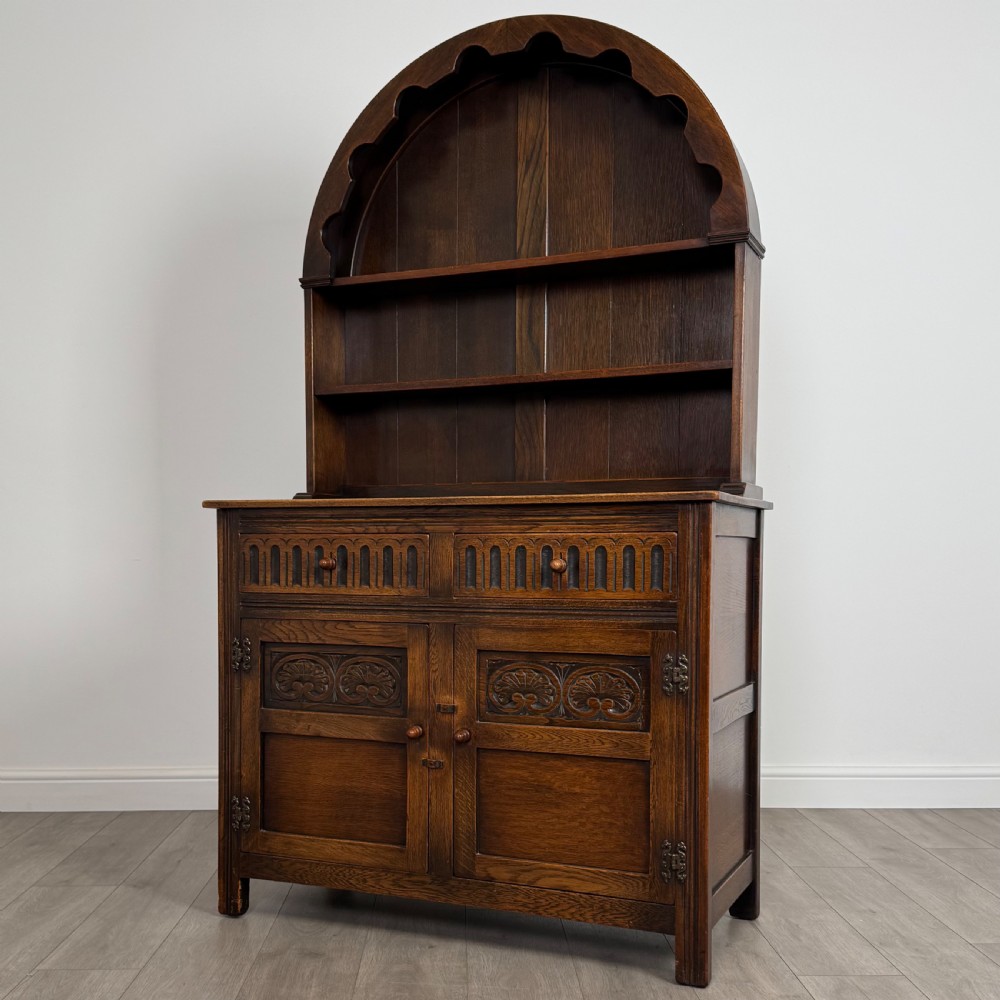  Antique 20th Century Good Quality Dresser In Oak  View III