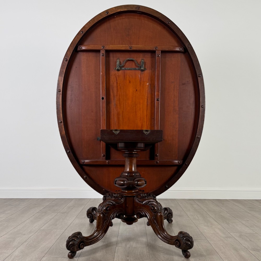 Antique 19th Century Fine Quality Loo Table In Burr Walnut  View III