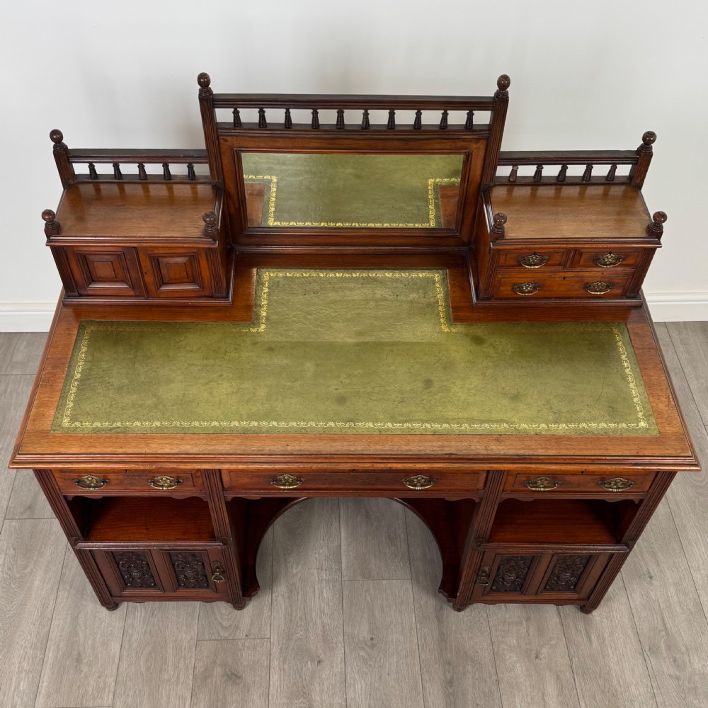 Antique 19th Century Fine Quality Dickens Desk In Walnut  View X