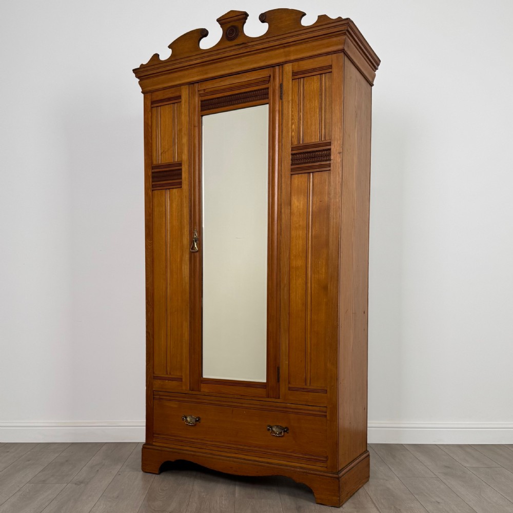 Antique 19th Century Good Quality Wardrobe In Golden Oak View III