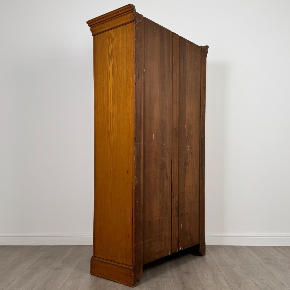 Antique 19th Century Good Quality Wardrobe In Golden Oak View V