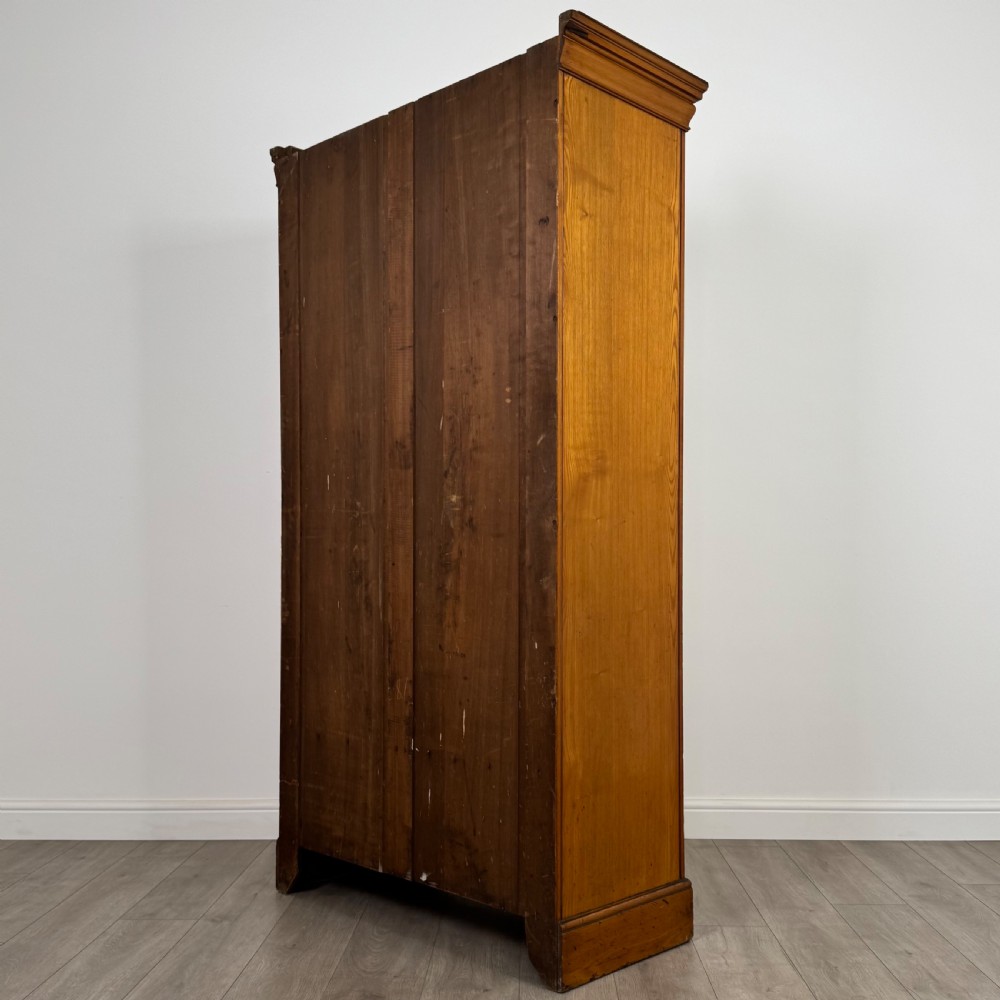 Antique 19th Century Good Quality Wardrobe In Golden Oak View VII