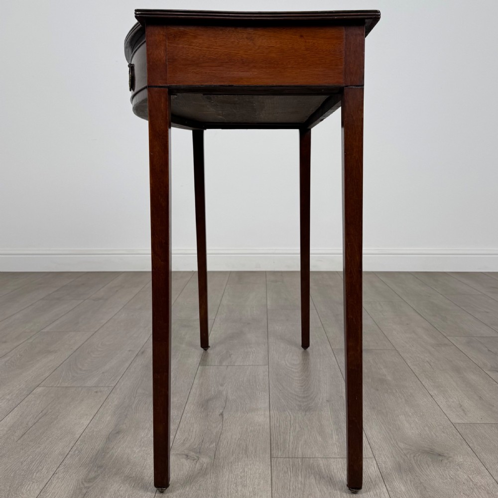  Antique 18th Century Bow Front Writing Table In Mahogany  View III