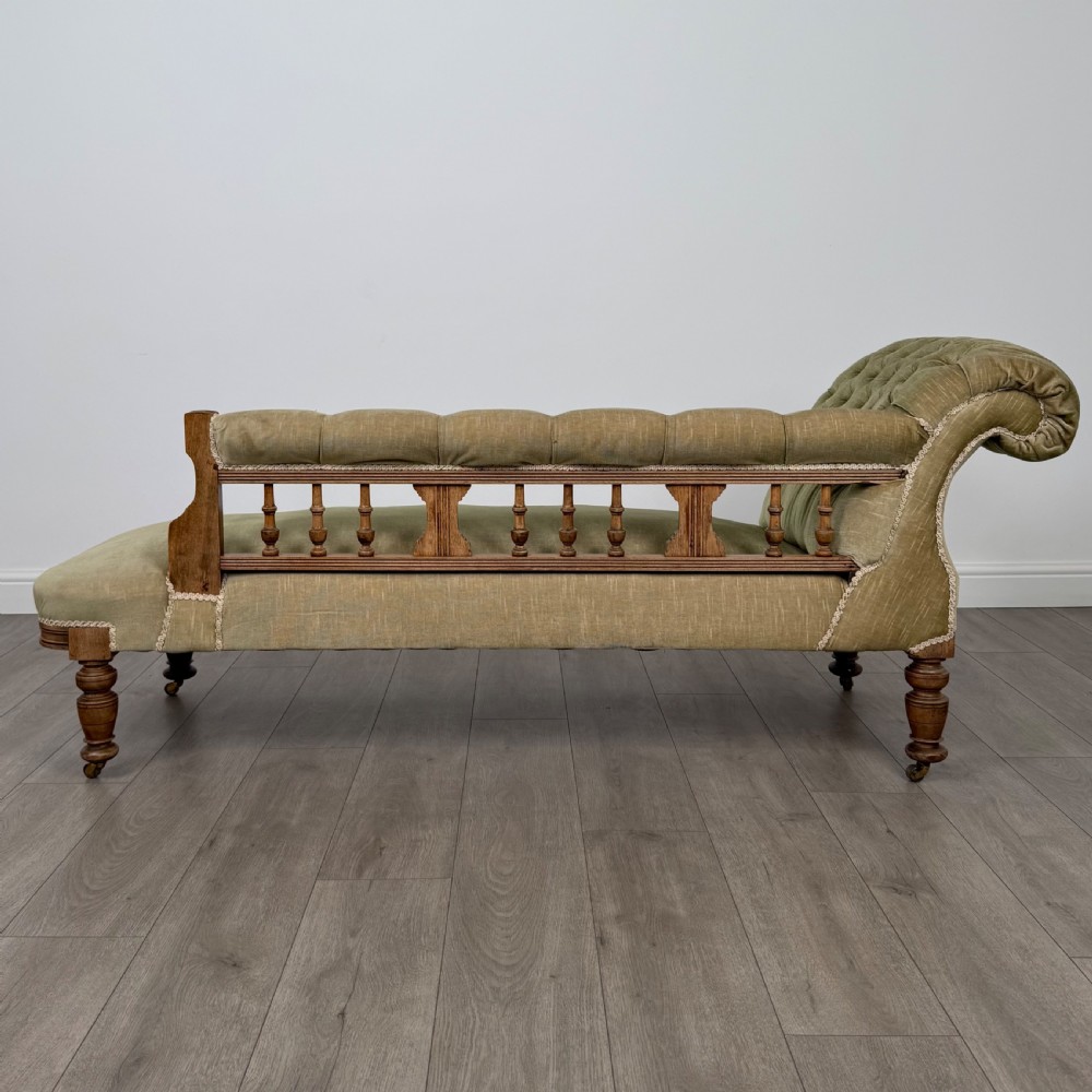  Antique 19th Century Good Quality Chaise In Mahogany  View V