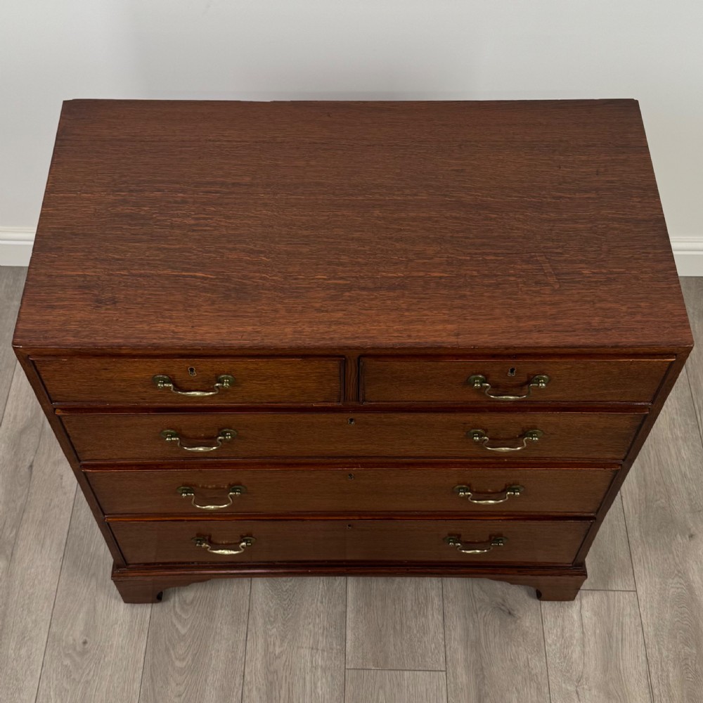 Antique 18th Century Fine Quality Chest Of Drawers In Oak  View IX