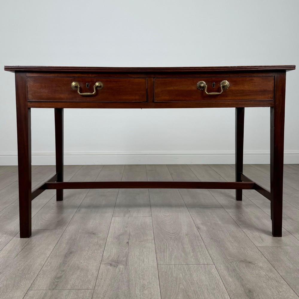  Antique 18th Century Writing Table In Mahogany 