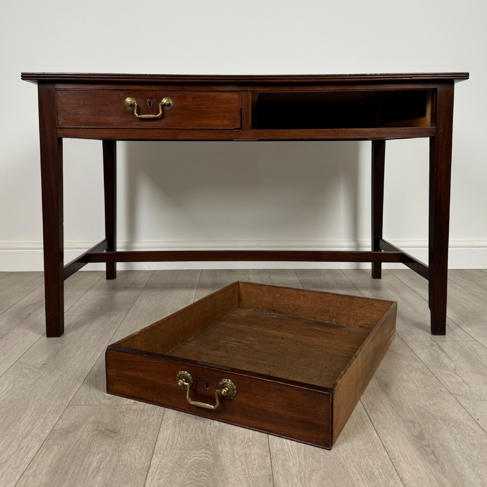  Antique 18th Century Writing Table In Mahogany  View X
