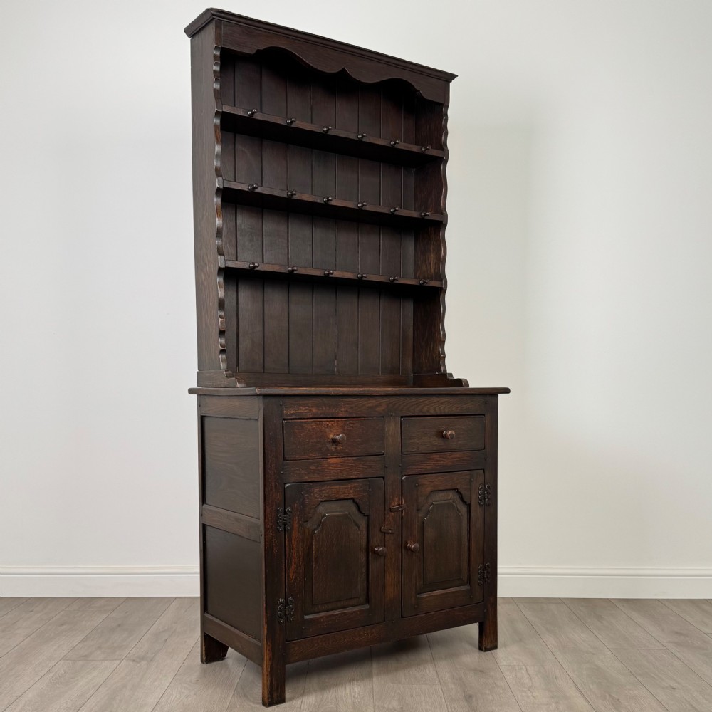 Antique 20th Century Small Oak Dresser  View IX