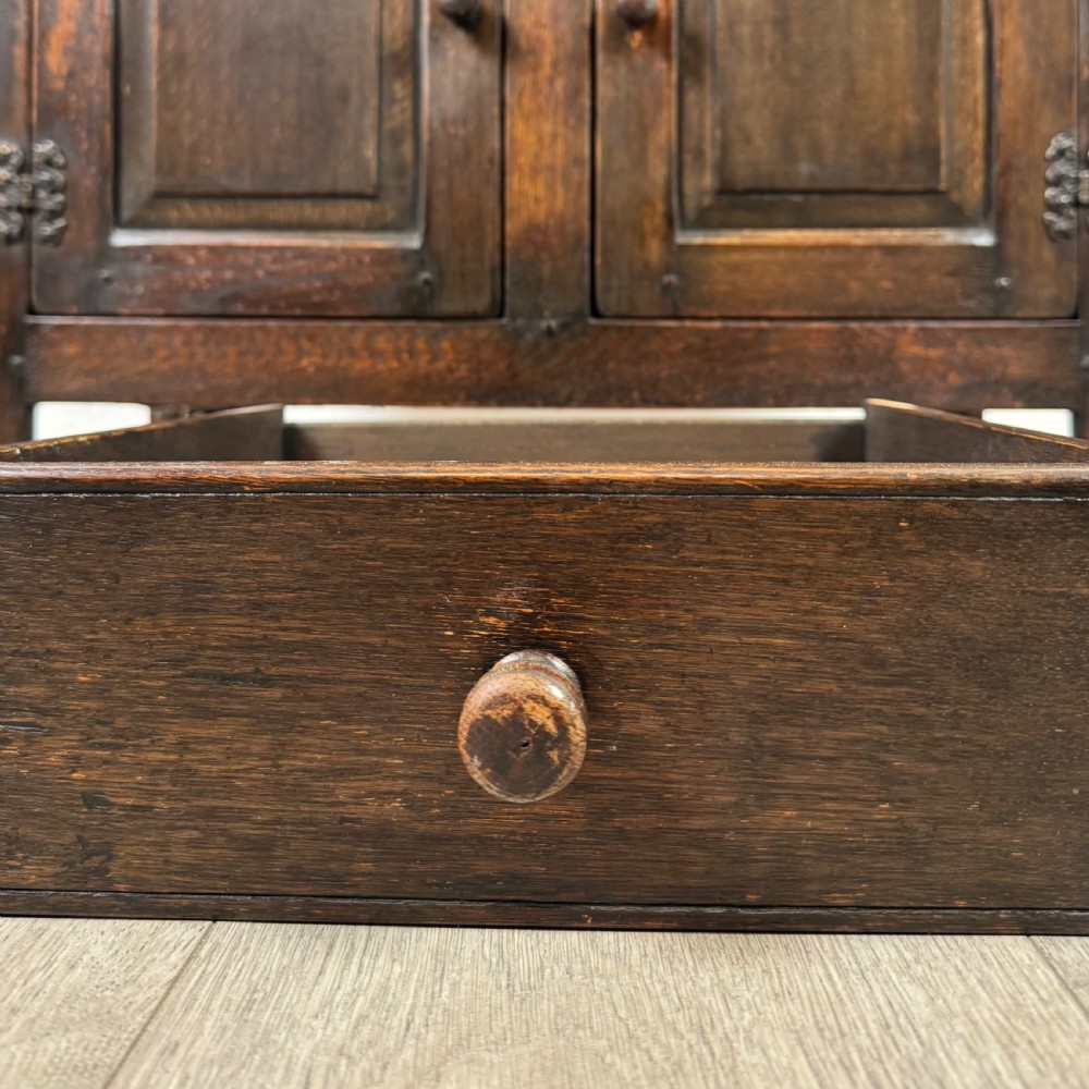 Antique 20th Century Small Oak Dresser  View XII