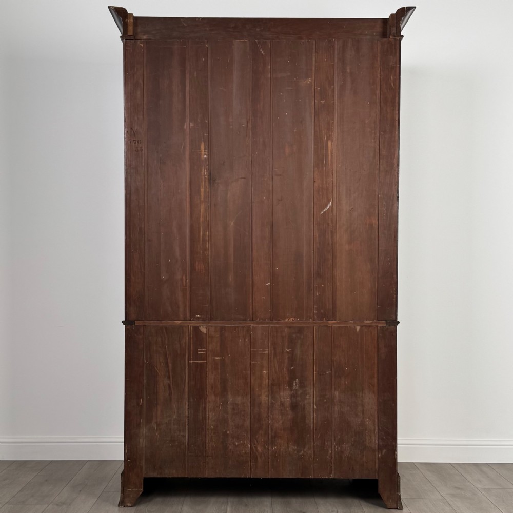 Antique 19th Century Fine Quality Linen Press Cupboard  View VI
