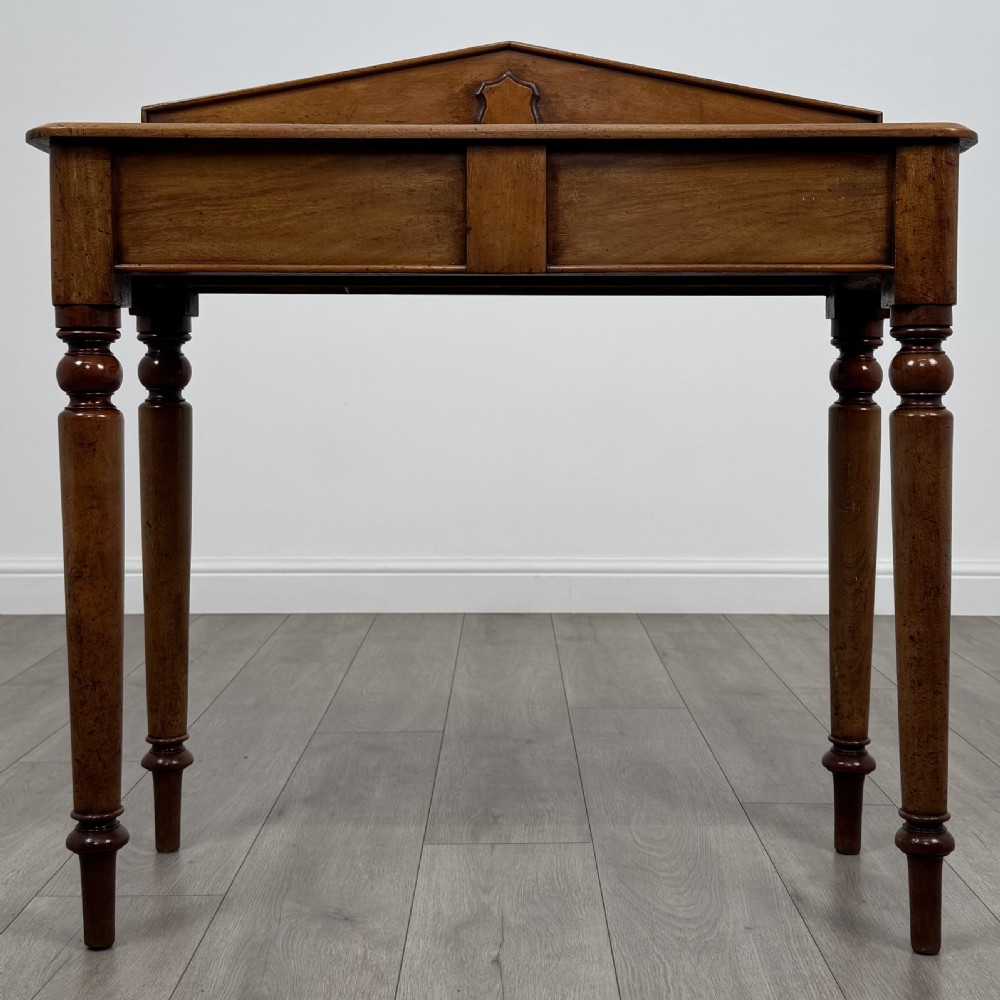 Antique 19th Century Fine Quality Small Mahogany Side Table 