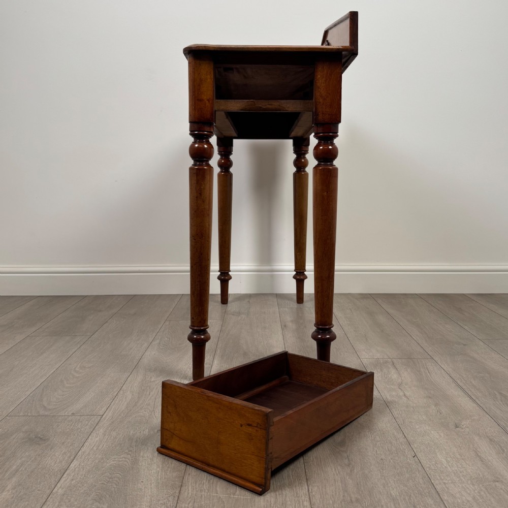 Antique 19th Century Fine Quality Small Mahogany Side Table  View XII