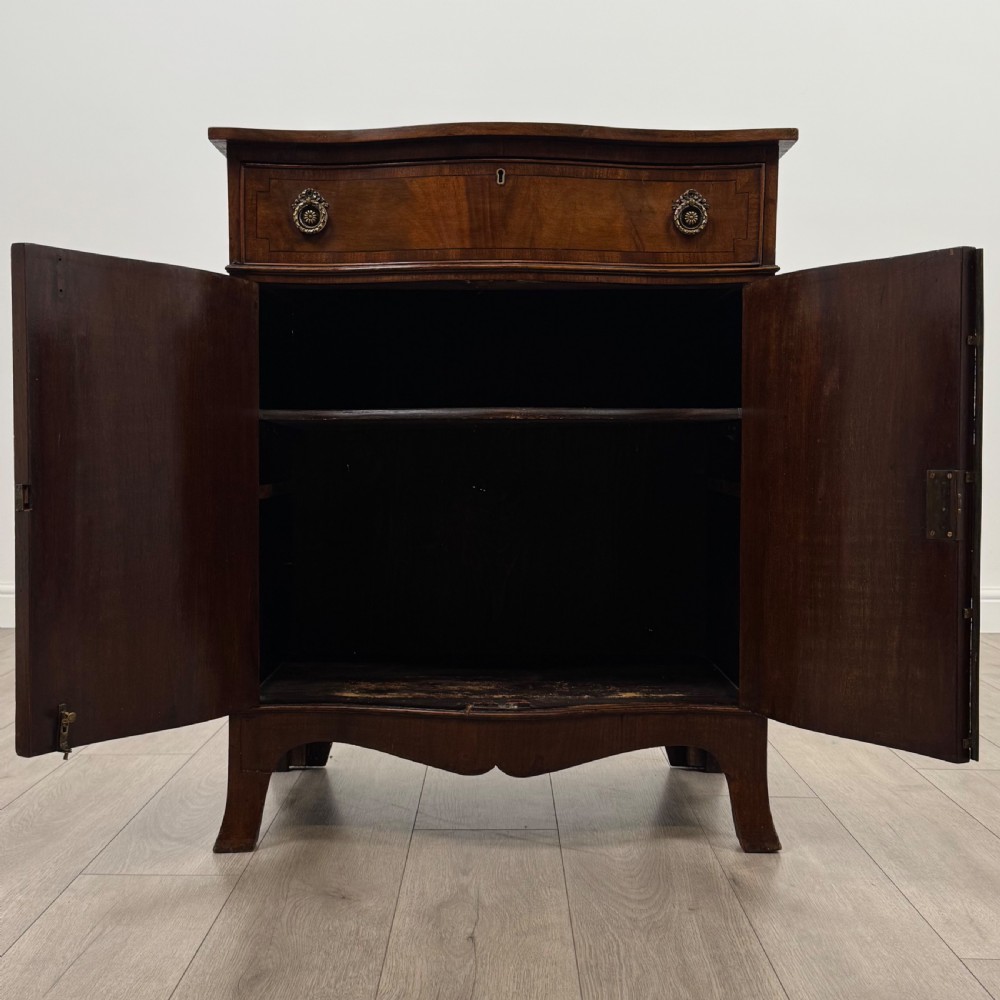 Antique 19th Century Serpentine Cupboard In Mahogany  View II
