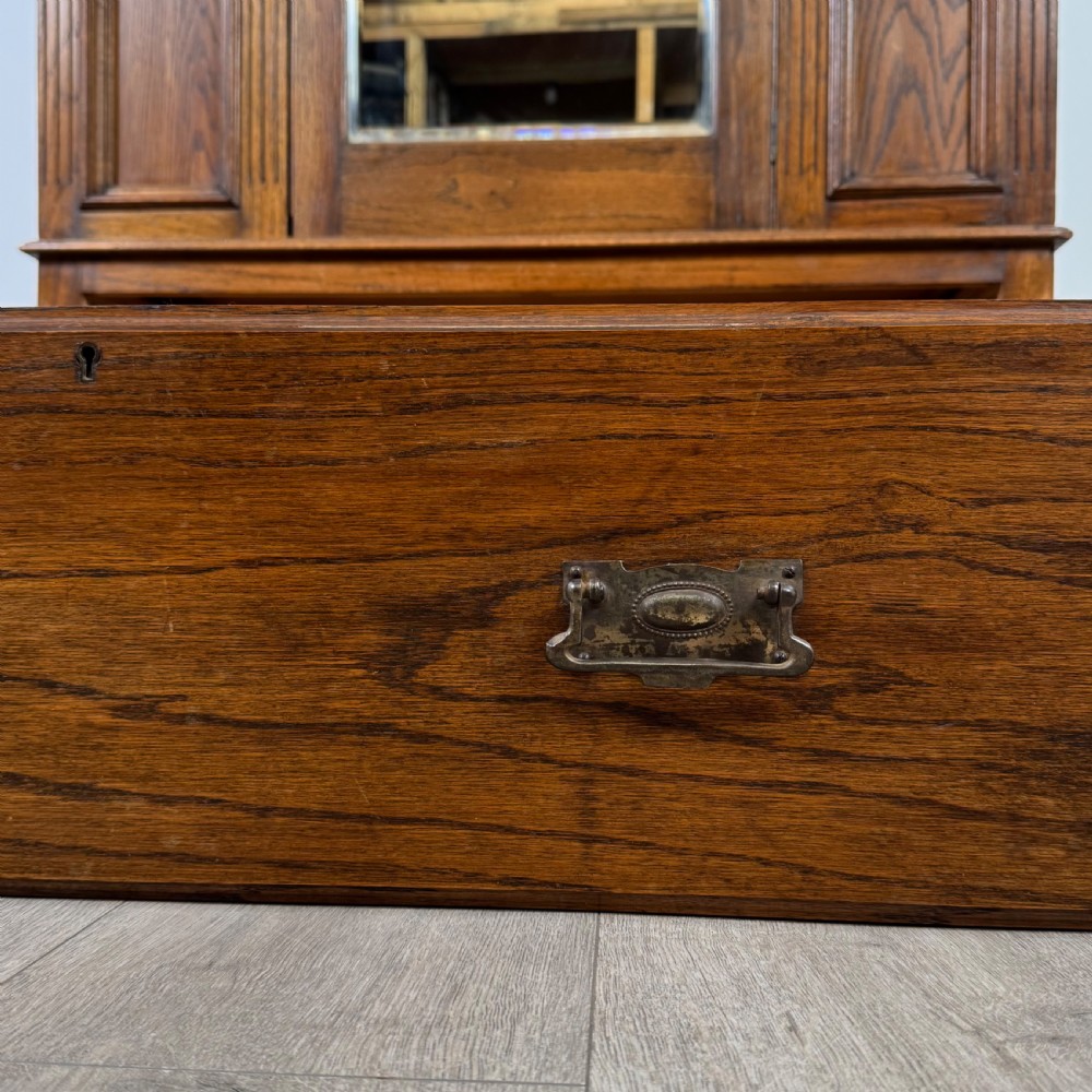 Antique 20th Century Good Quality Wardrobe In Oak  View XI