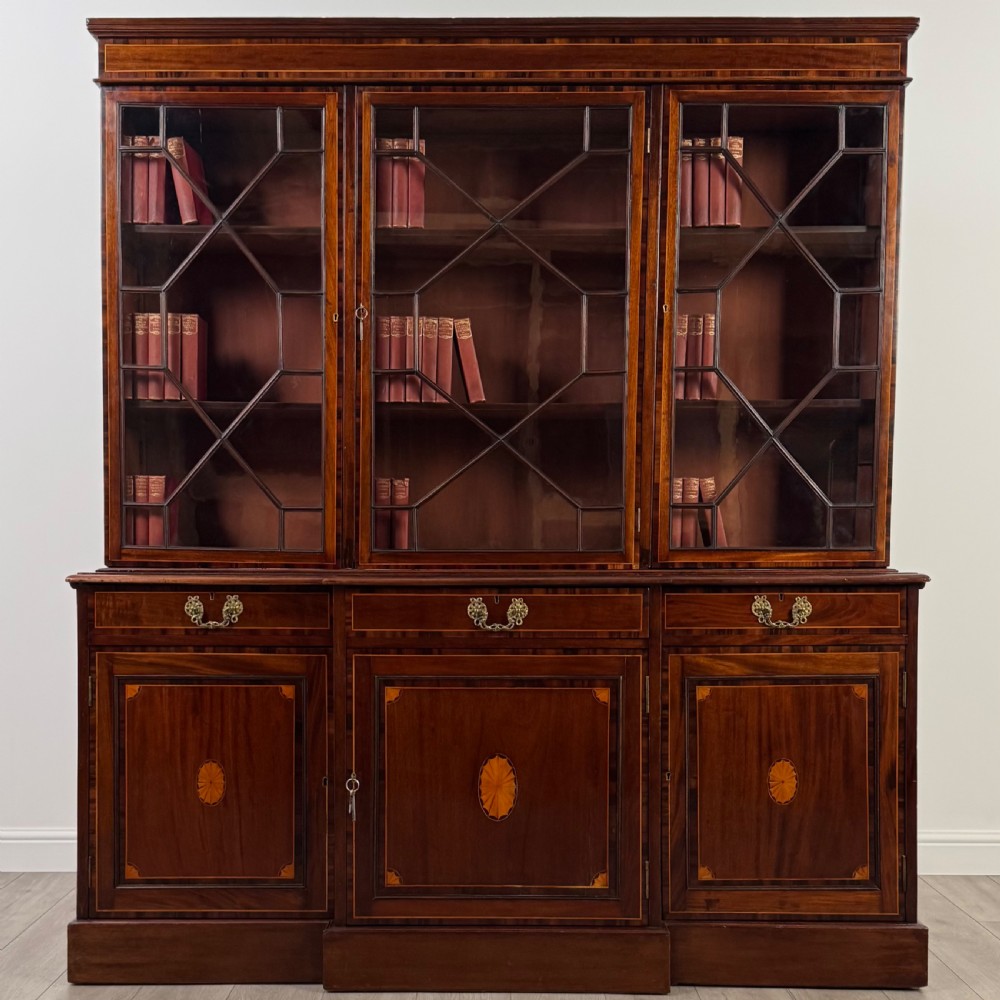 Antique 19th Century Fine Quality Bookcase In Mahogany 
