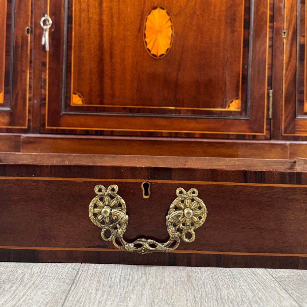 Antique 19th Century Fine Quality Bookcase In Mahogany  View XIII