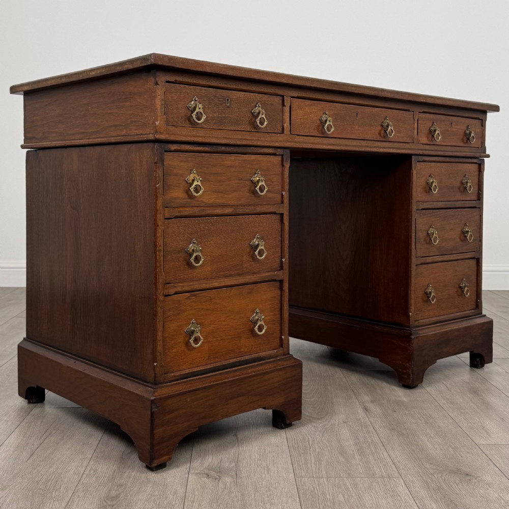 Antique 20th Century Fine Quality Pedestal Desk In Walnut  View VIII