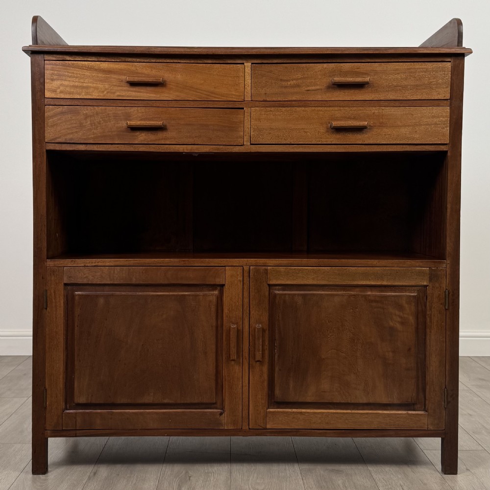 Antique 20th Century Good Quality Cupboard In Walnut View II