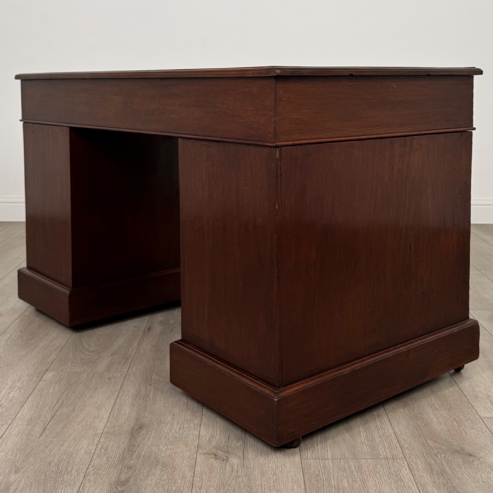 Antique 19th Century Good Quality Pedestal Desk In Mahogany  View VI