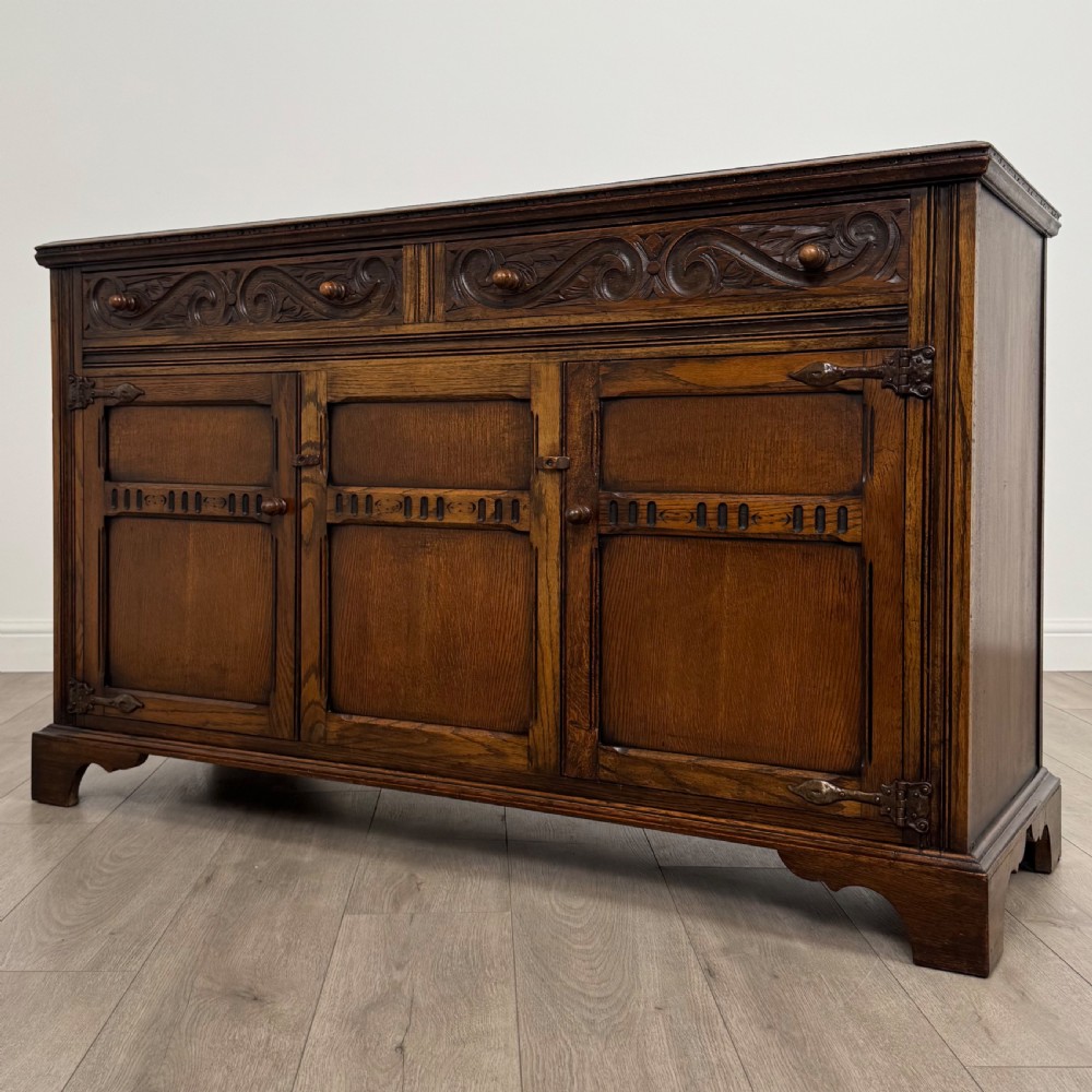  Antique 20th Century Good Quality Sideboard In Oak  View III