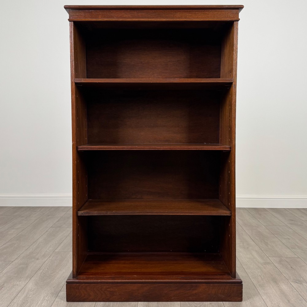 Antique 20th Century Open Bookcase In Mahogany  View II