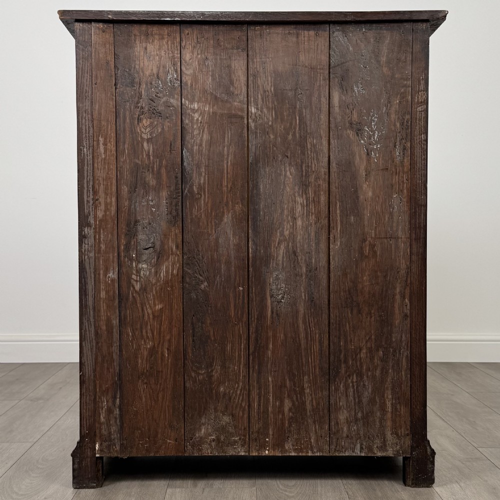 Antique 20th Century Fine Quality Cupboard In Oak  View VI