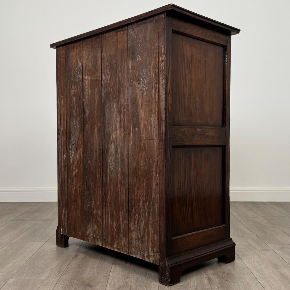 Antique 20th Century Fine Quality Cupboard In Oak  View VII
