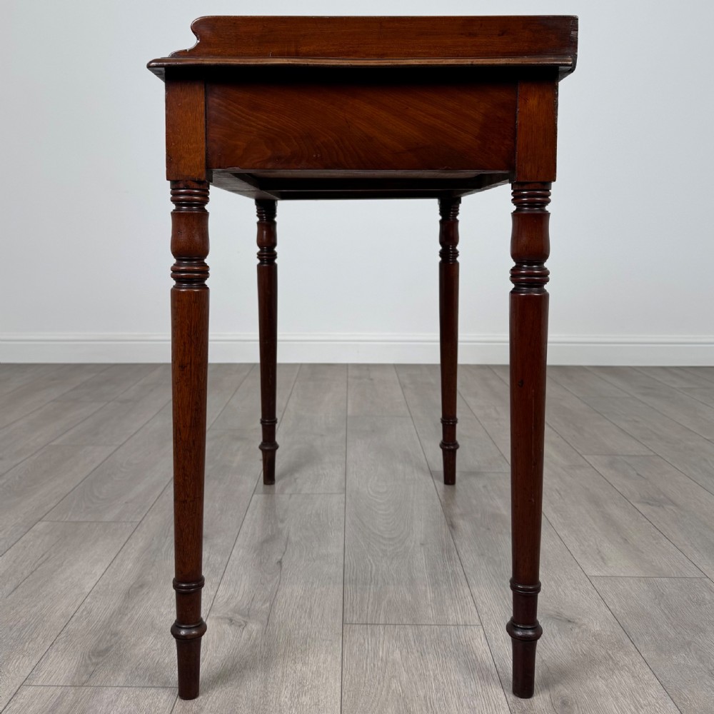 Antique 19th Century Fine Quality Writing Table In Mahogany View III
