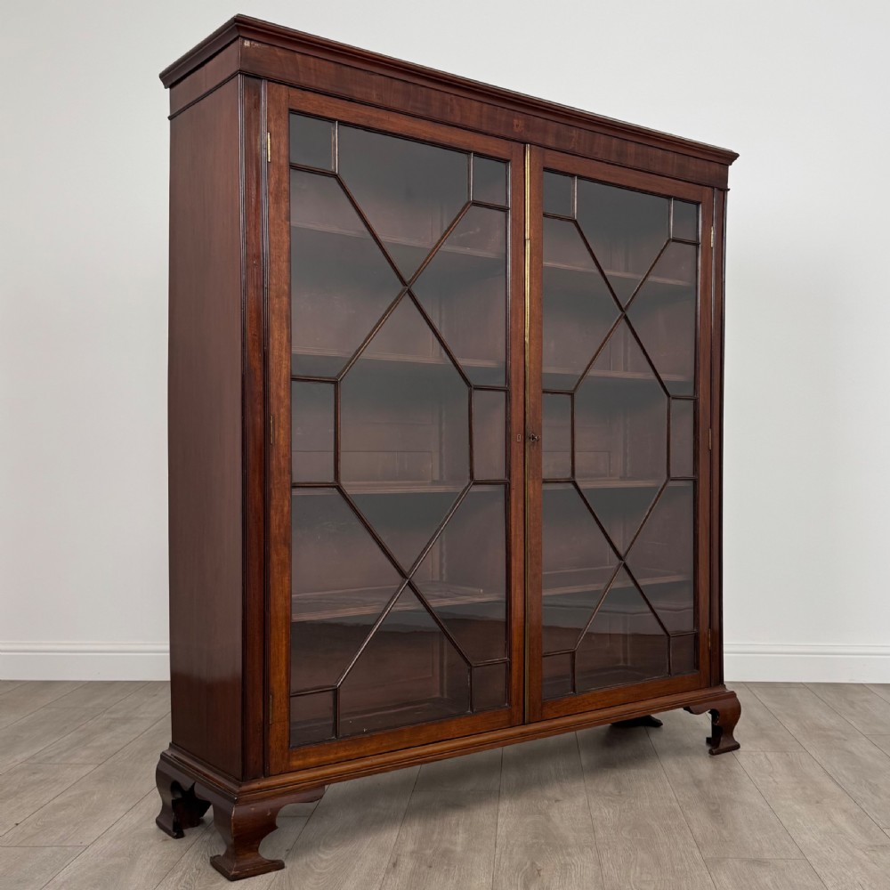  Antique 20th Century Good Quality Display Cabinet In Mahogany  View XI