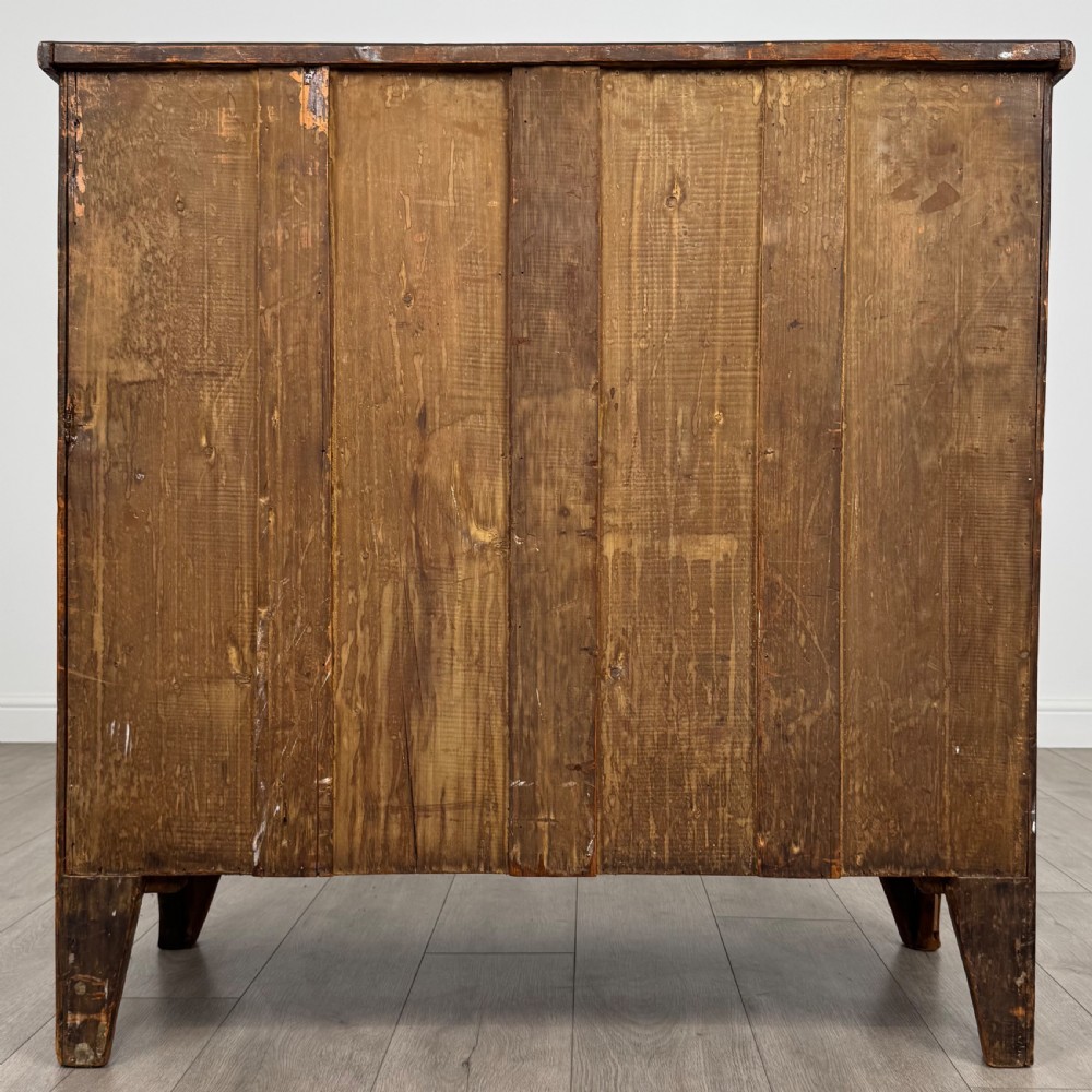 Antique 18th Century Bow Front Chest Of Drawers In Mahogany  View V