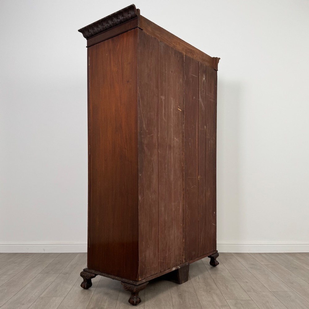  Antique 18th Century Fine Quality Wardrobe In Mahogany View V