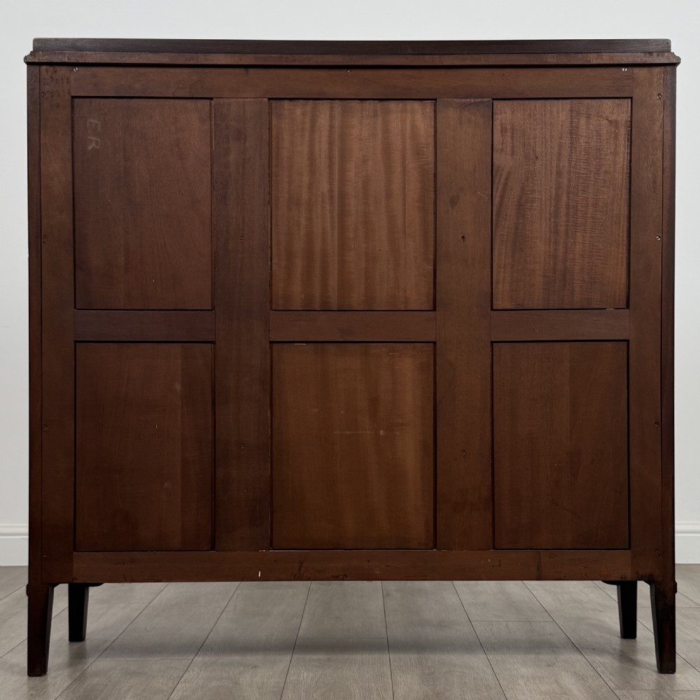 Antique 20th Century Fine Quality Display Cabinet In Mahogany View VIII