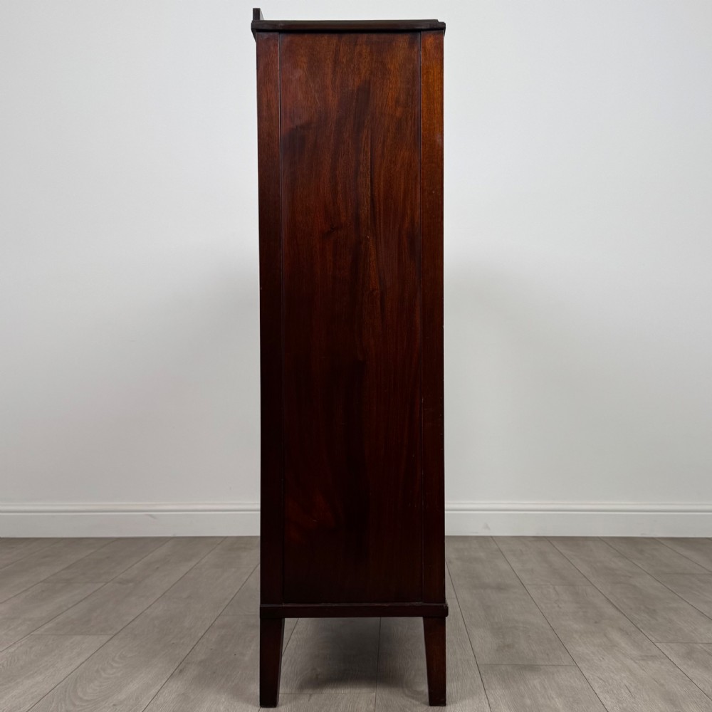Antique 20th Century Fine Quality Display Cabinet In Mahogany View X