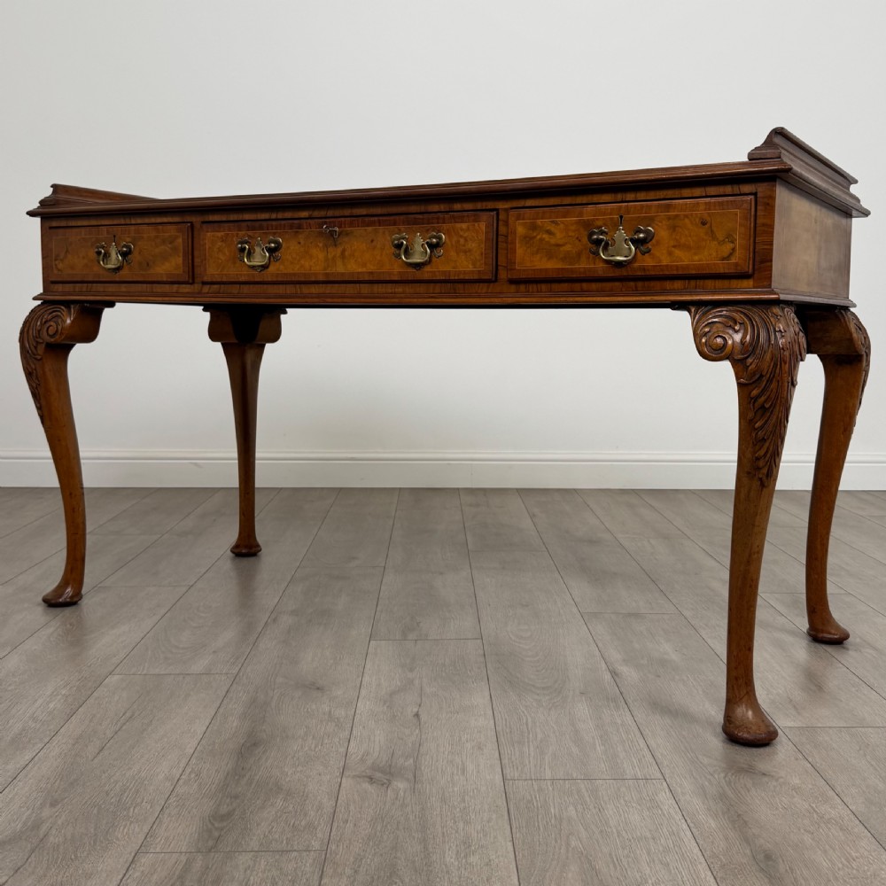 Antique 19th Century Fine Quality Writing Table In Burr Walnut  View II