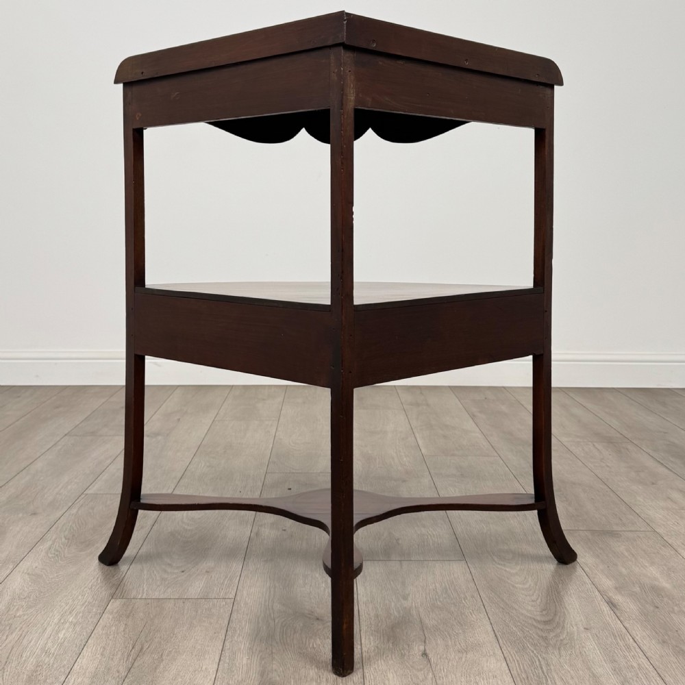 Antique 18th Century Fine Quality Corner Stand In Mahogany  View II