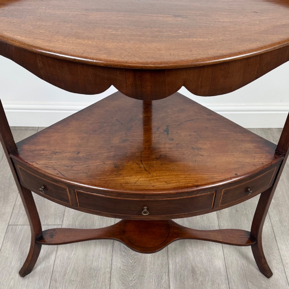 Antique 18th Century Fine Quality Corner Stand In Mahogany  View VI