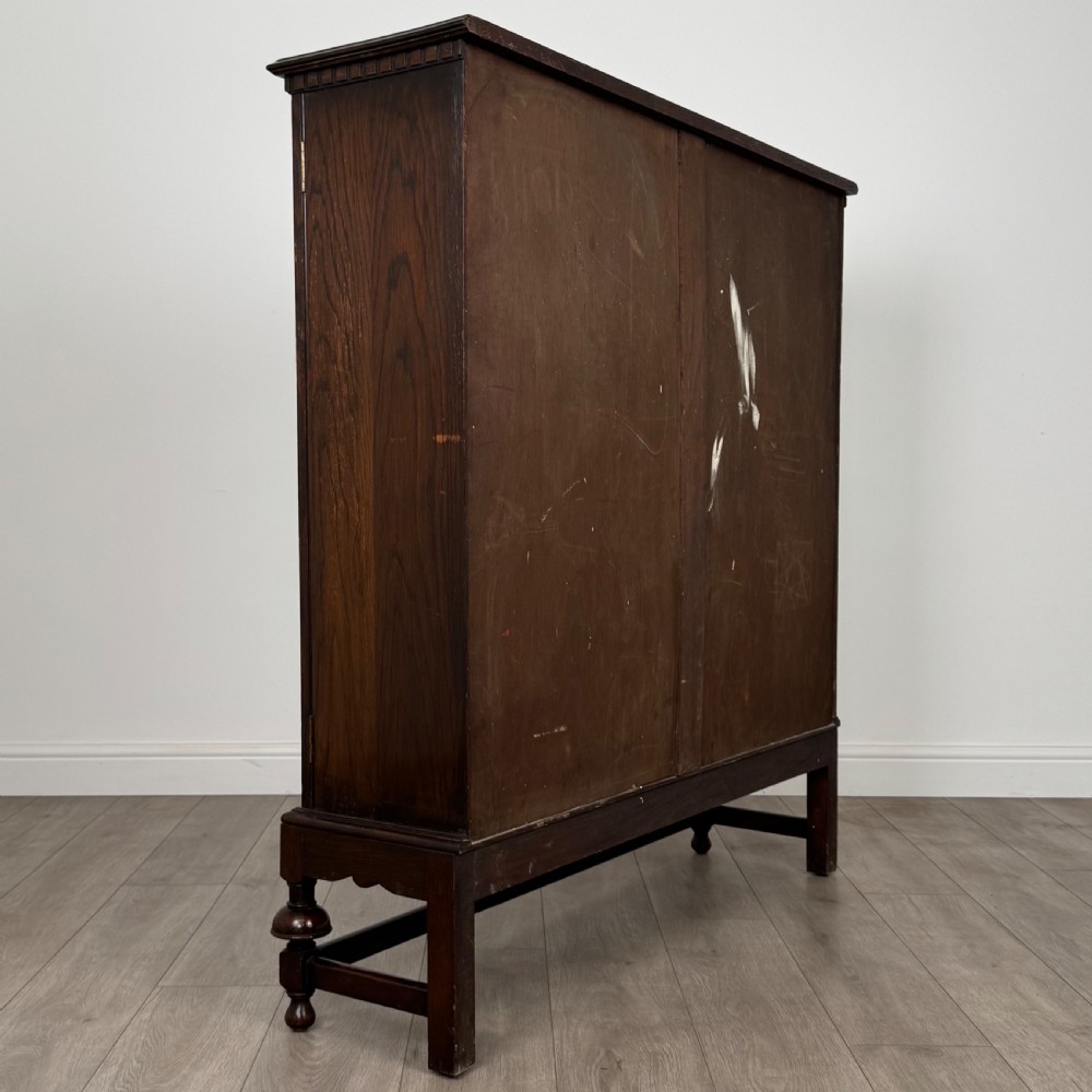 Antique 20th Century Good Quality Oak Display Cabinet View VII