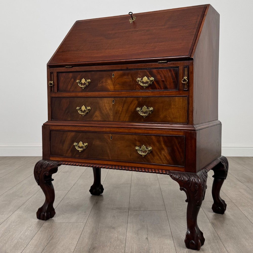  Antique 20th Century Fine Quality Bureau In Mahogany  View III
