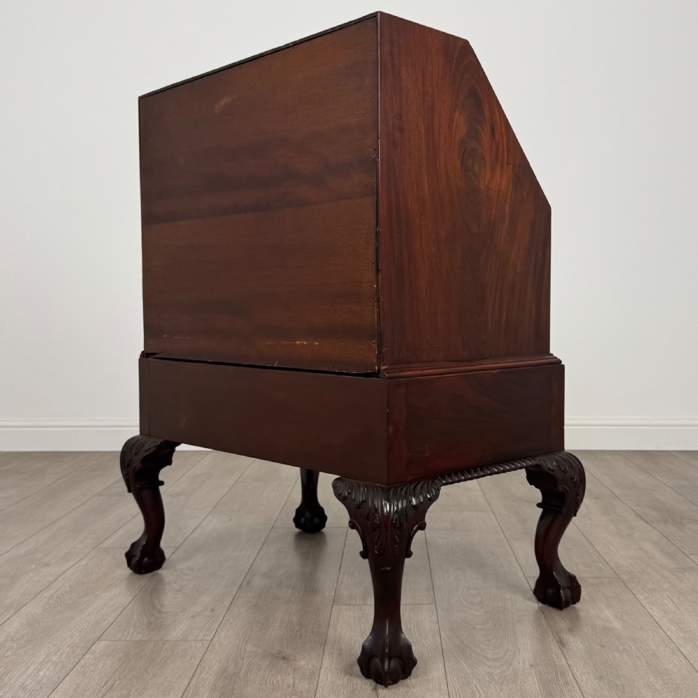  Antique 20th Century Fine Quality Bureau In Mahogany  View VII