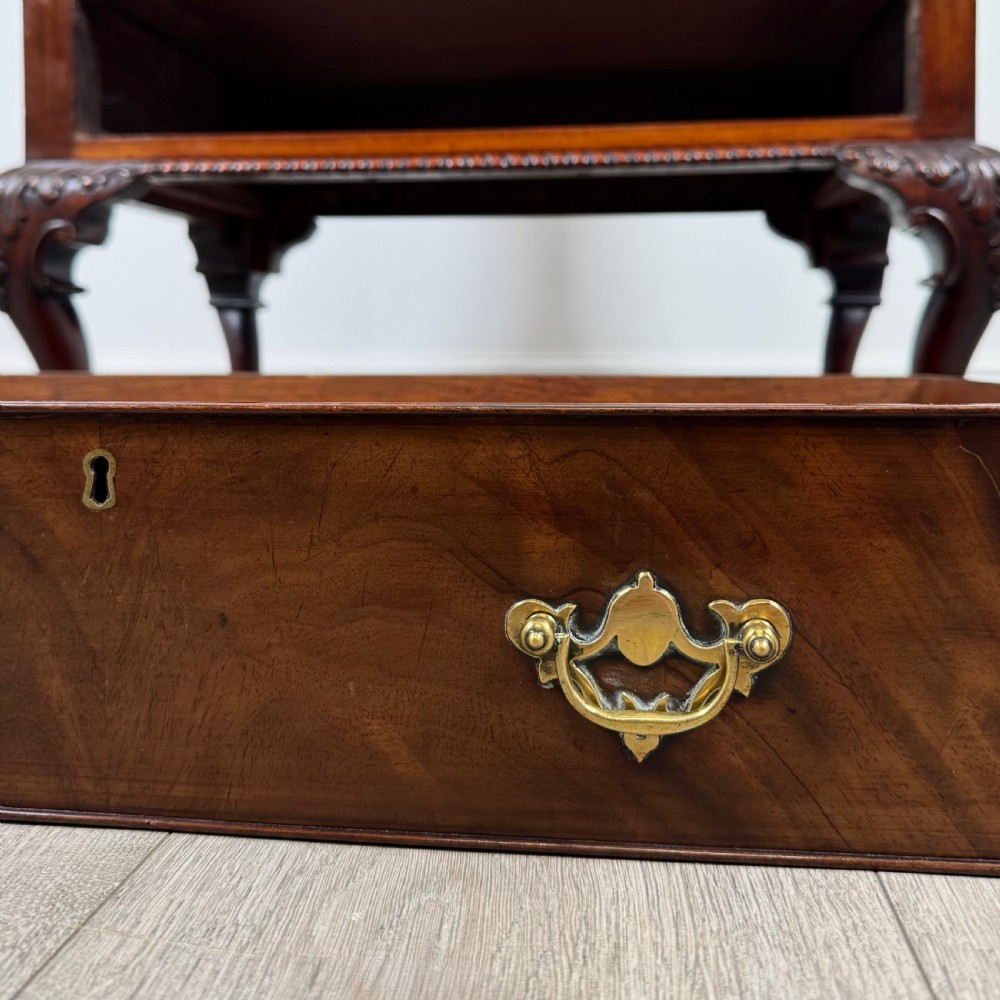  Antique 20th Century Fine Quality Bureau In Mahogany  View XIII