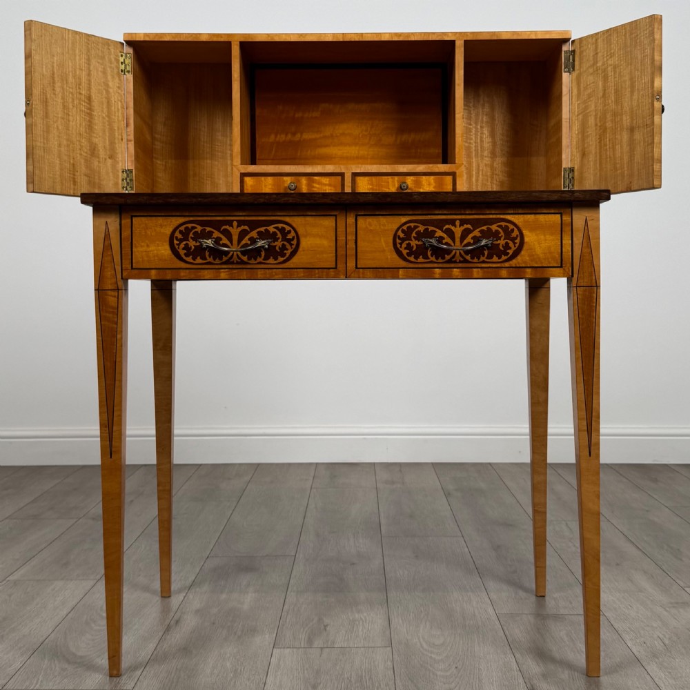 Antique 20th Century Fine Quality Satinwood Writing Table  View II