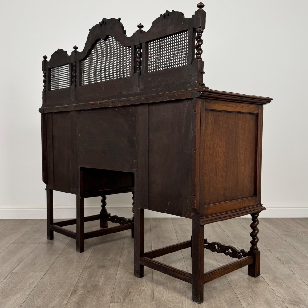 Antique 20th Century Jacobean Sideboard In Oak  View VII