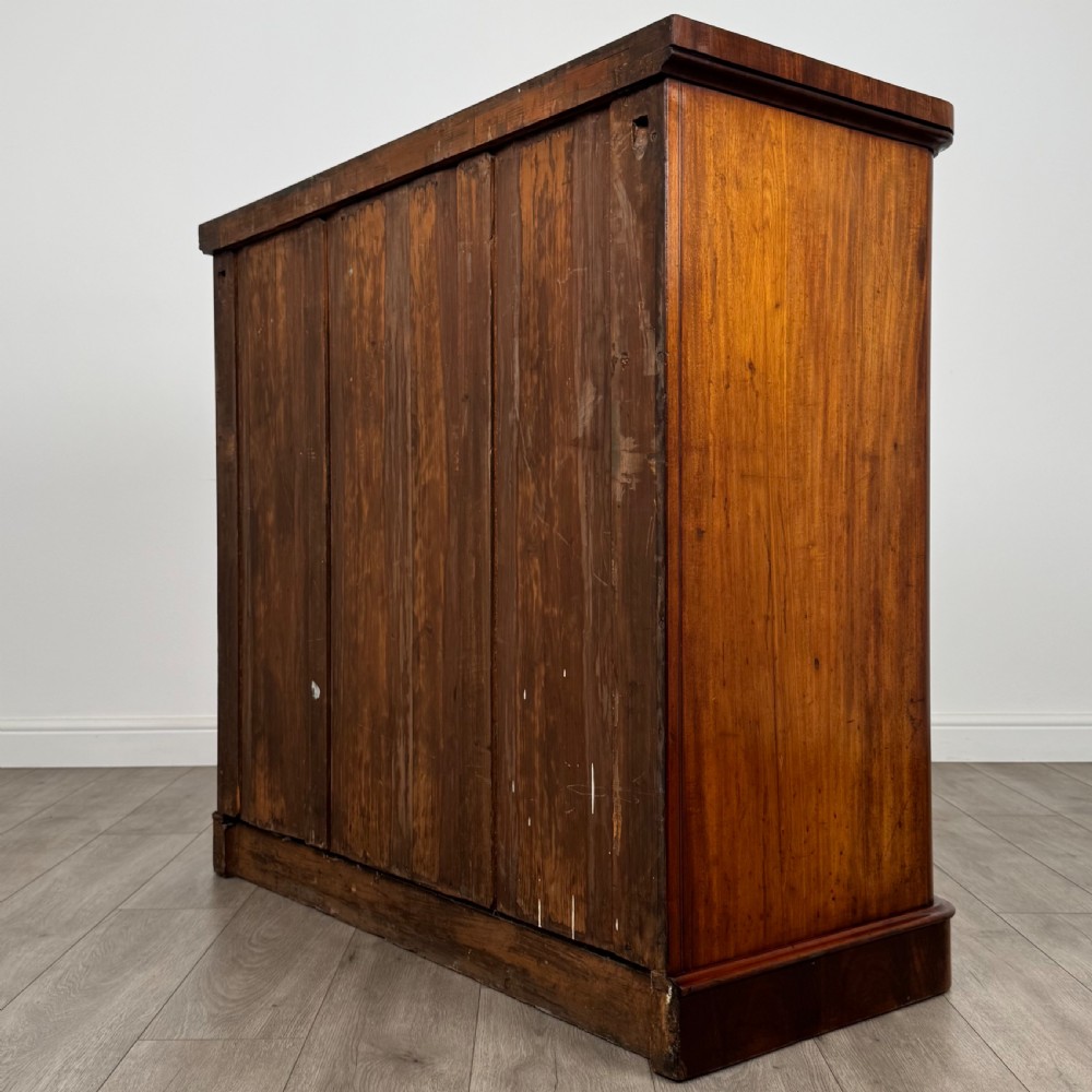 Antique 19th Century Fine Quality Mahogany Chest Of Drawers  View VI