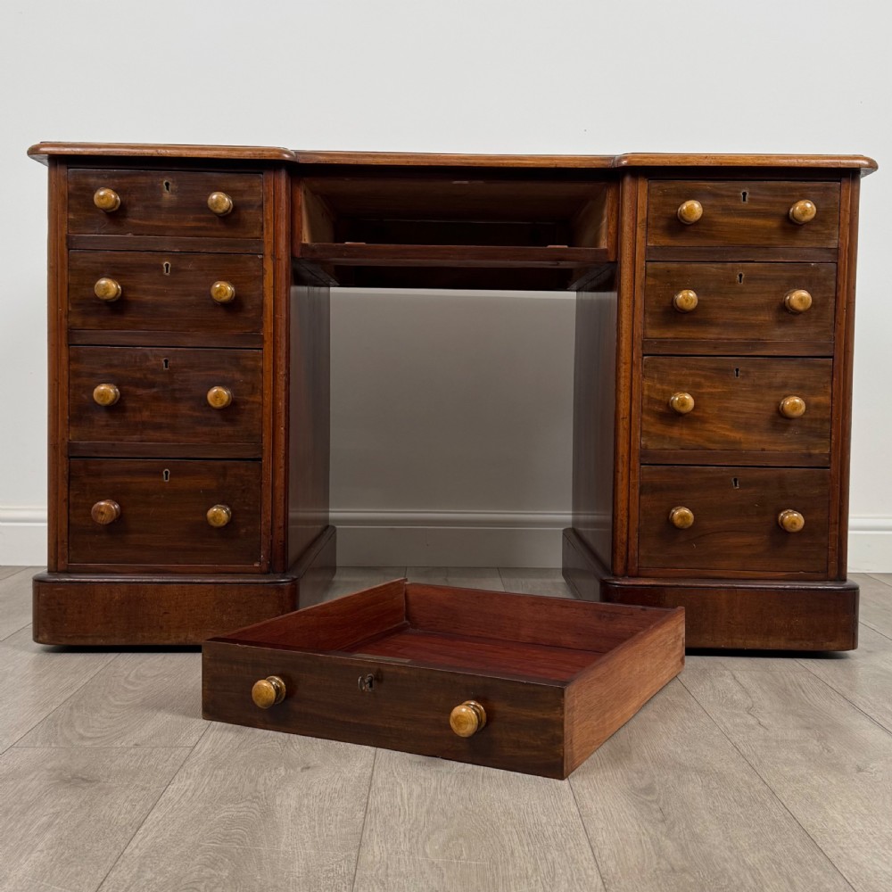 Antique 19th Century Good Quality Kneehole Desk In Mahogany  View X