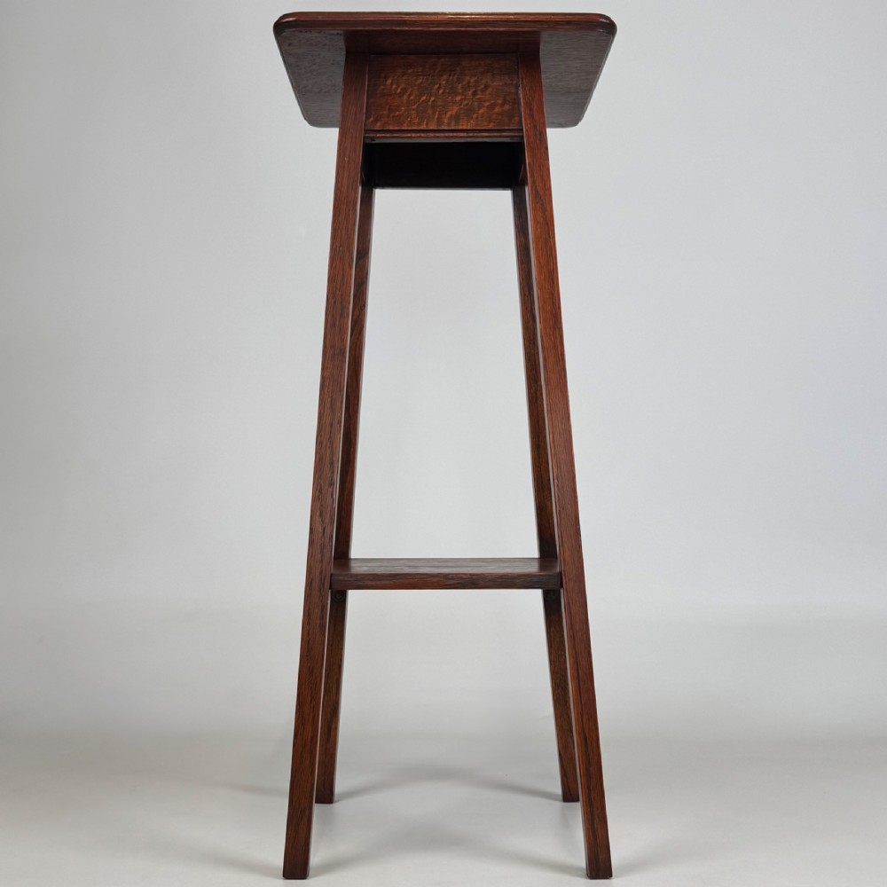 Antique 20th Century Good Quality Plant Stand In Oak