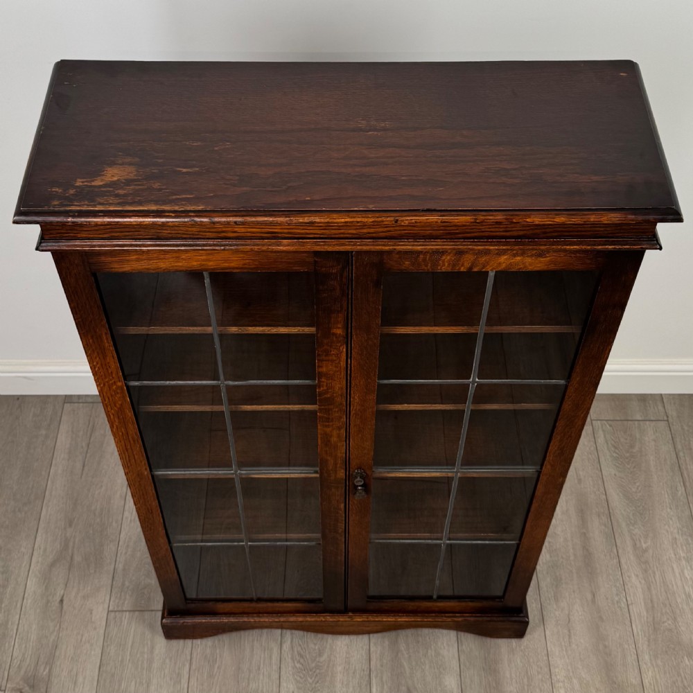  Antique 20th Century Oak Display Cabinet Of Good Quality  View XI