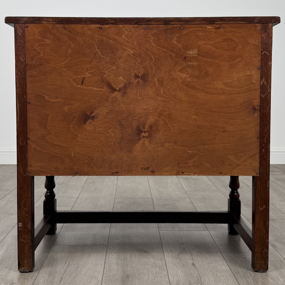  Antique 20th Century Good Quality Cupboard In Oak  View VI