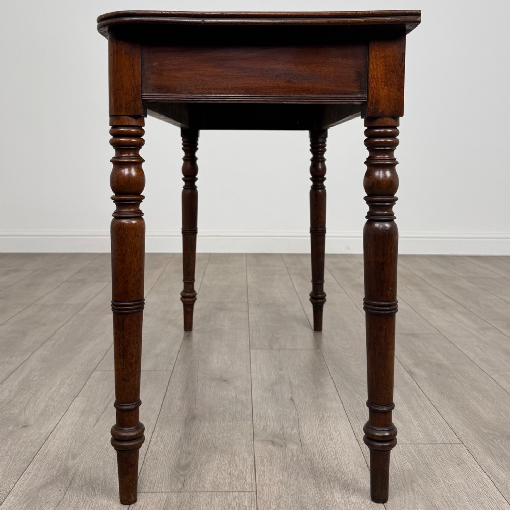 Antique 19th Century Good Quality Side Table In Mahogany  View III
